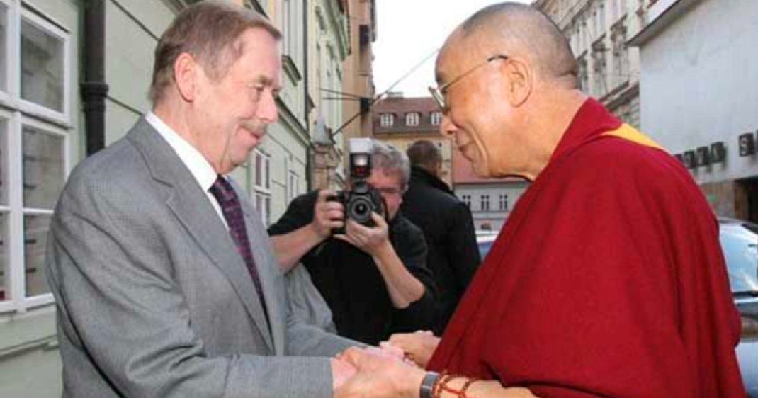 Featured image for “Václav Havel and the 14th Dalai Lama, the story of a friendship and a message for the world”