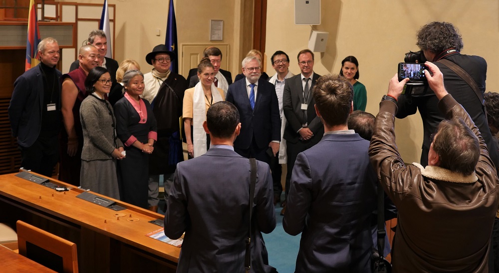 Featured image for “Epochtimes: „Pojďme říkat o Číně pravdu, to je jediná cesta ven z tohoto marasmu,“ říká senátor Oberfalzer”